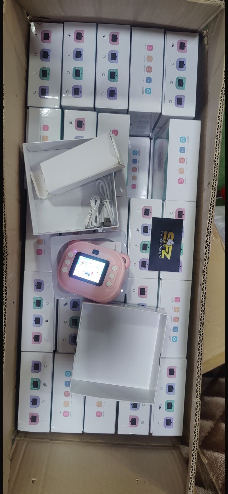 ECLIPSE: RETRO INSTANT PRINT CAMERA